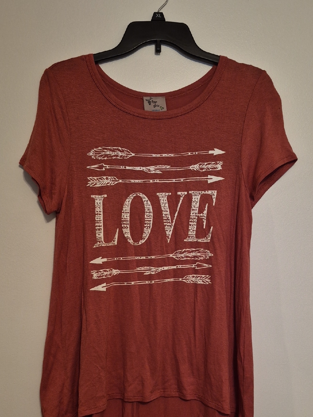 Four Girlz Terra Cotta Color Tee Top with Stones SZ S
